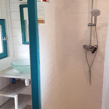 Roulotte Climatisee Avec Piscine Naturelle Vaux (Vienne)