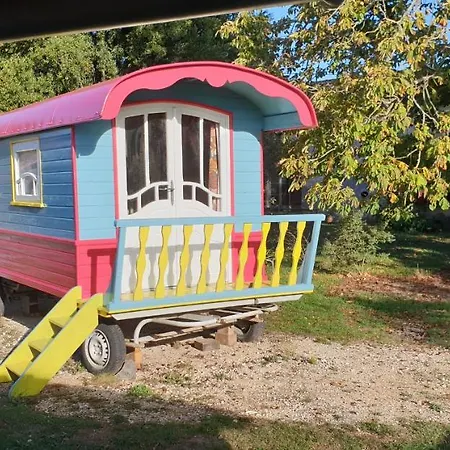 Kemp Roulotte Climatisee Avec Piscine Naturelle